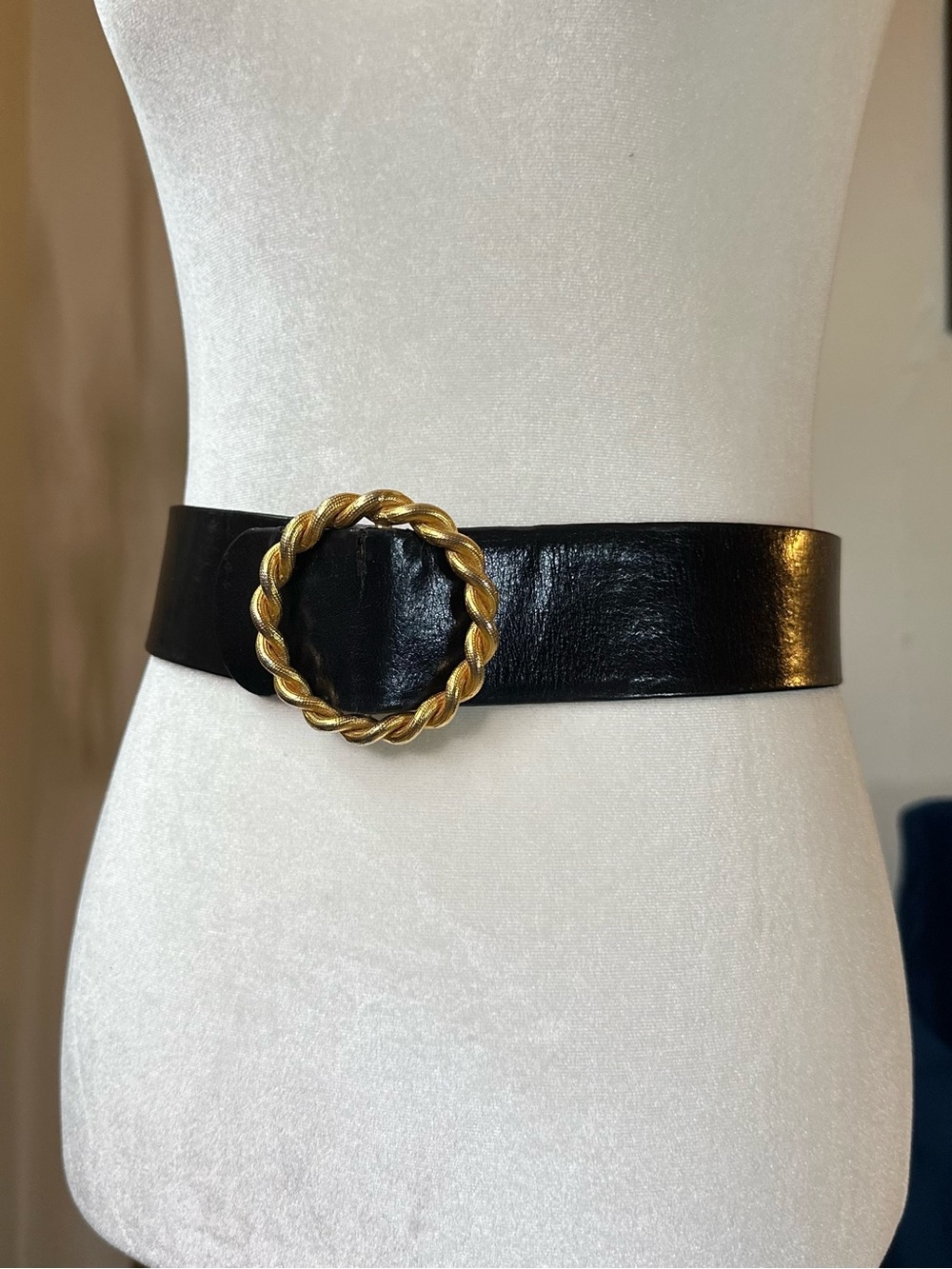 Black Leather Waist Belt with Gold Twisted Circle Buckle